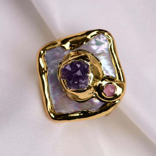 GG Freshwater Cultured White Square Pearl Purple Amethyst Ring