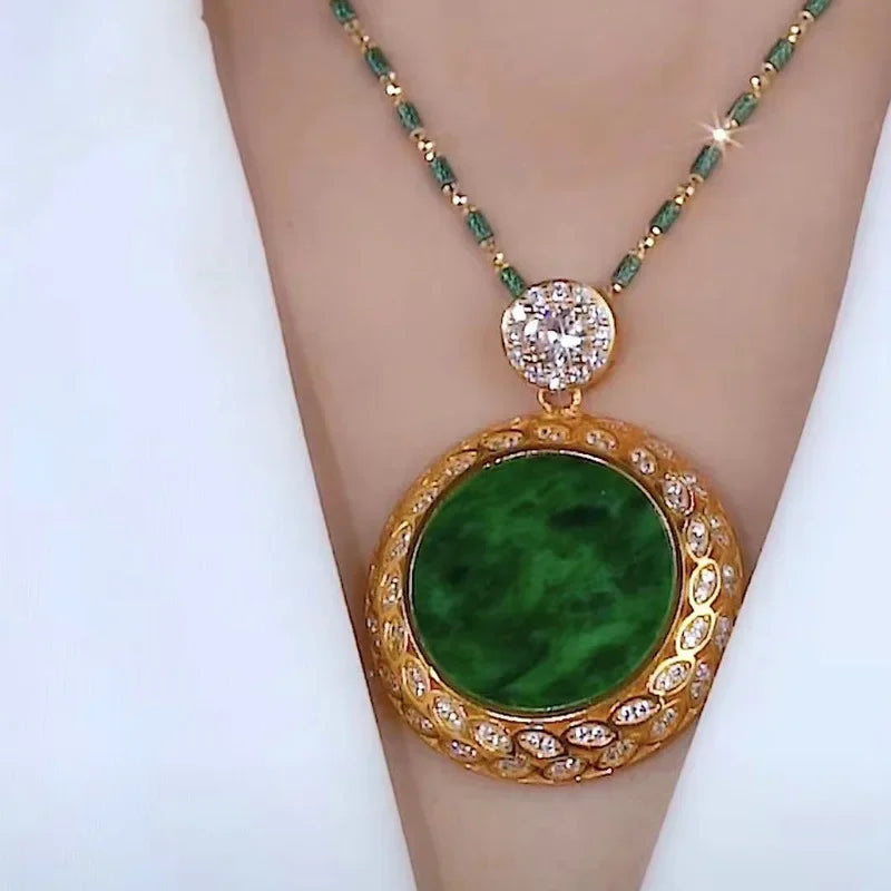 Natural green agate pendant necklace