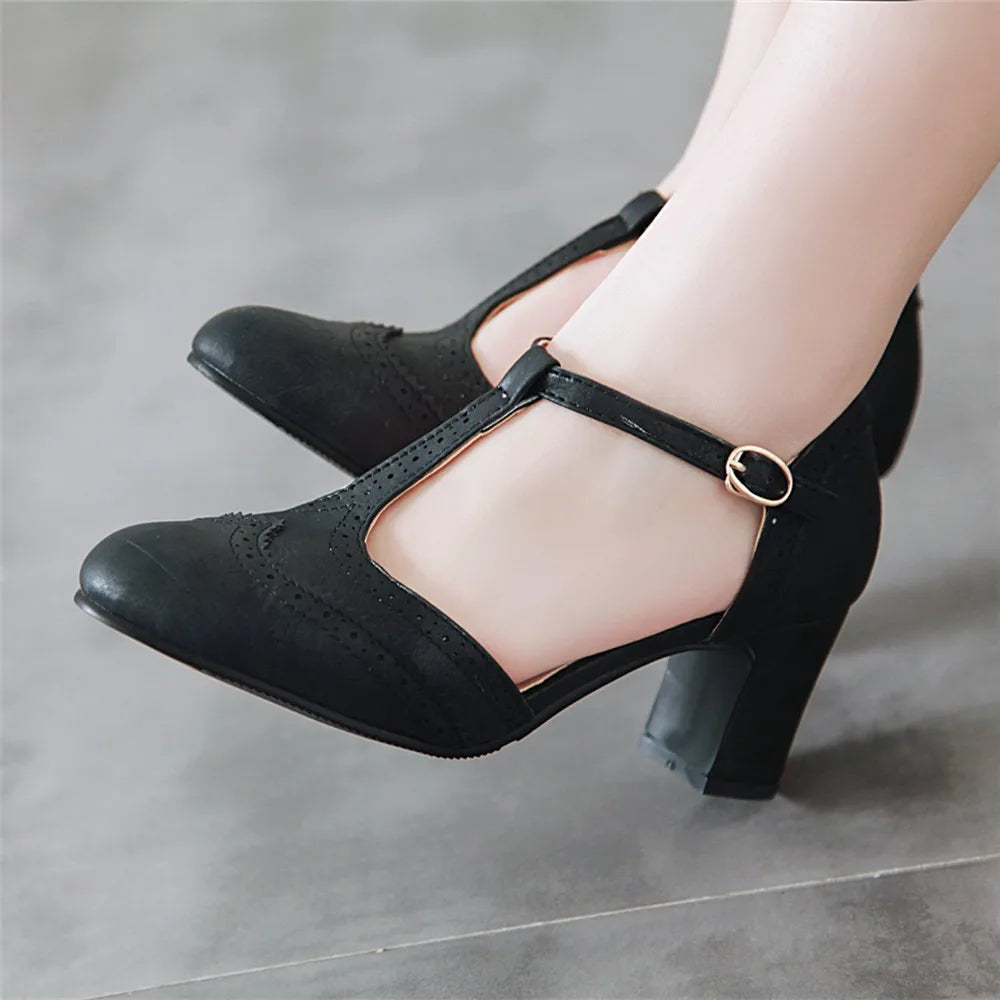 Vintage PU Leather Rome Style Heels