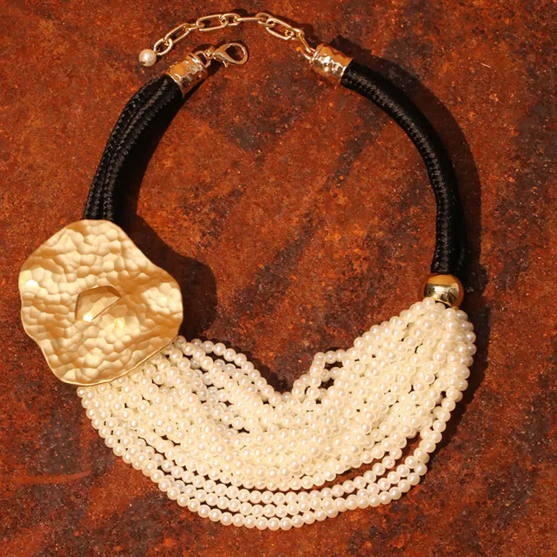 Statement Vintage Pearls Necklace