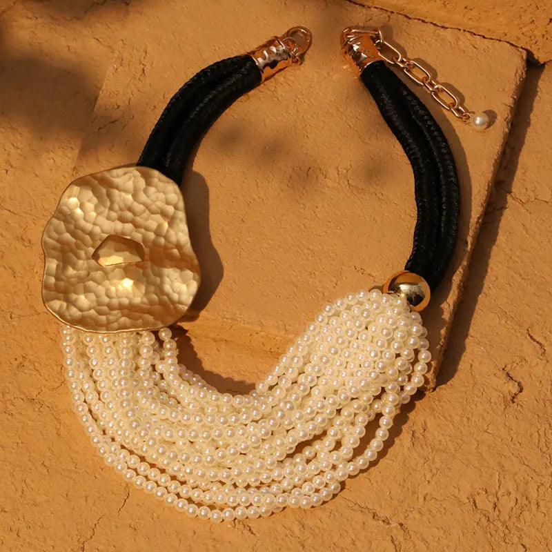 Statement Vintage Pearls Necklace