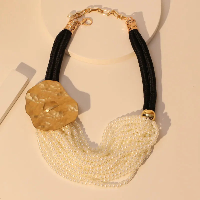 Statement Vintage Pearls Necklace