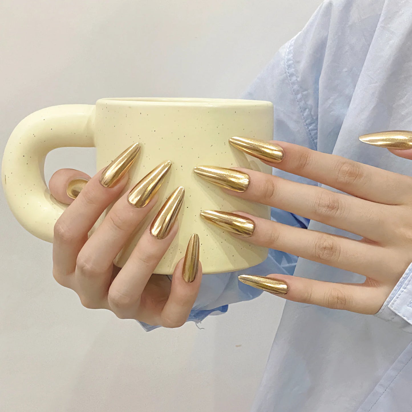 10Pcs Handmade Almond Press on Nails Champagne Gold Design