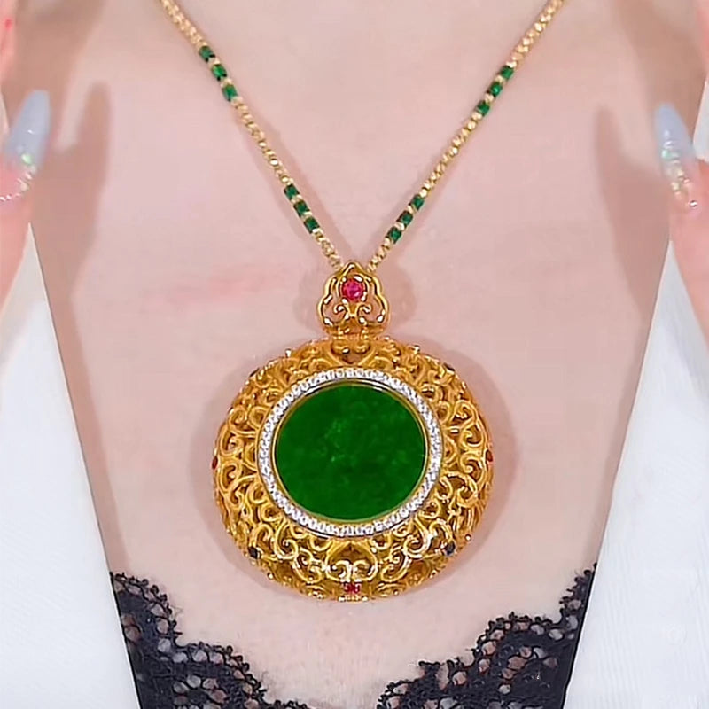 Natural green agate pendant necklace