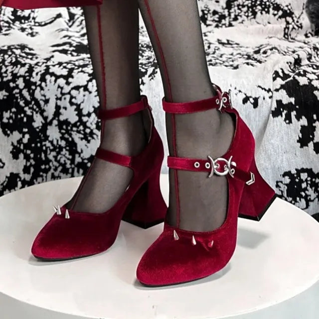 Godivana Pointed High Heel Shoes