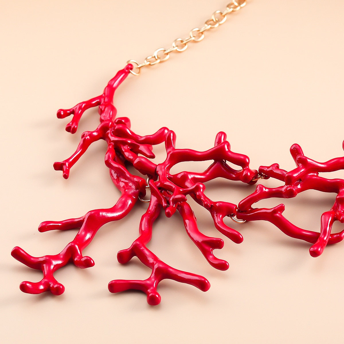 Fashion Metal Red Coral Geometric Necklace