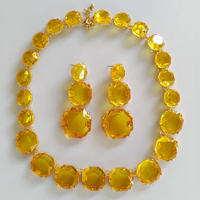 ZA Fashion Transparent Resin Large Collar Choker Necklace