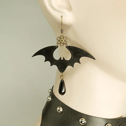 8 Seasons Fashion Halloween Personality Bat Earrings