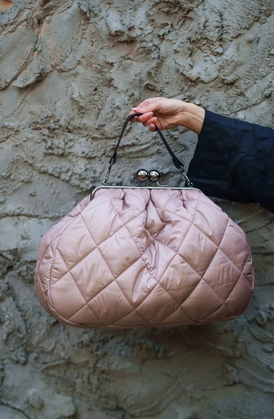 LOST IN VINTAGE Powder Pink Purse