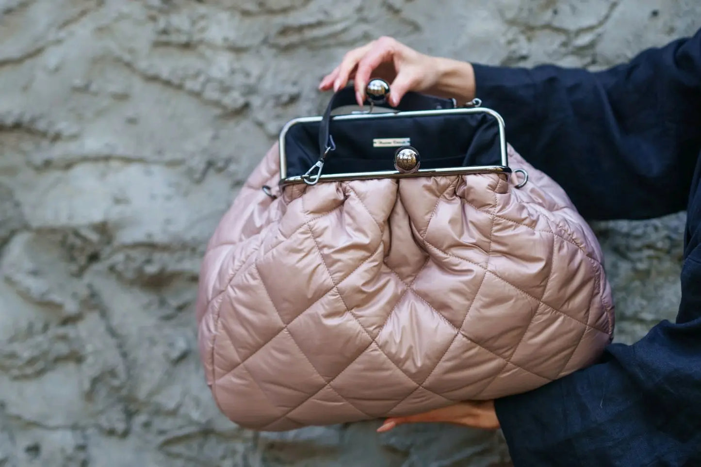 LOST IN VINTAGE Powder Pink Purse