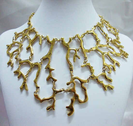 Classic luxury hollow humanoid Art Deco Style Necklace